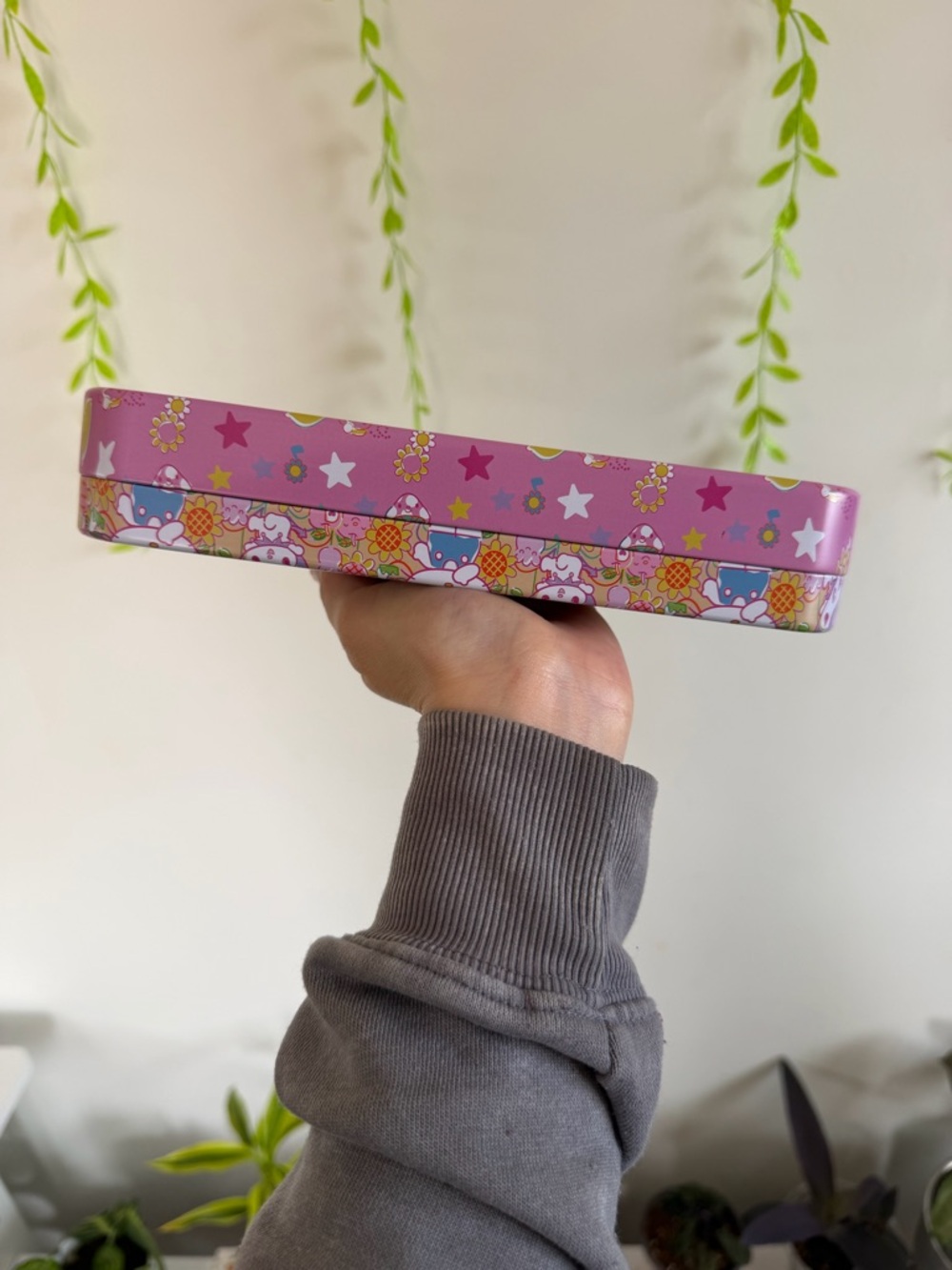 Sanrio Pink Hello Kitty & Friends Collectible Tin - Picture 3 of 5